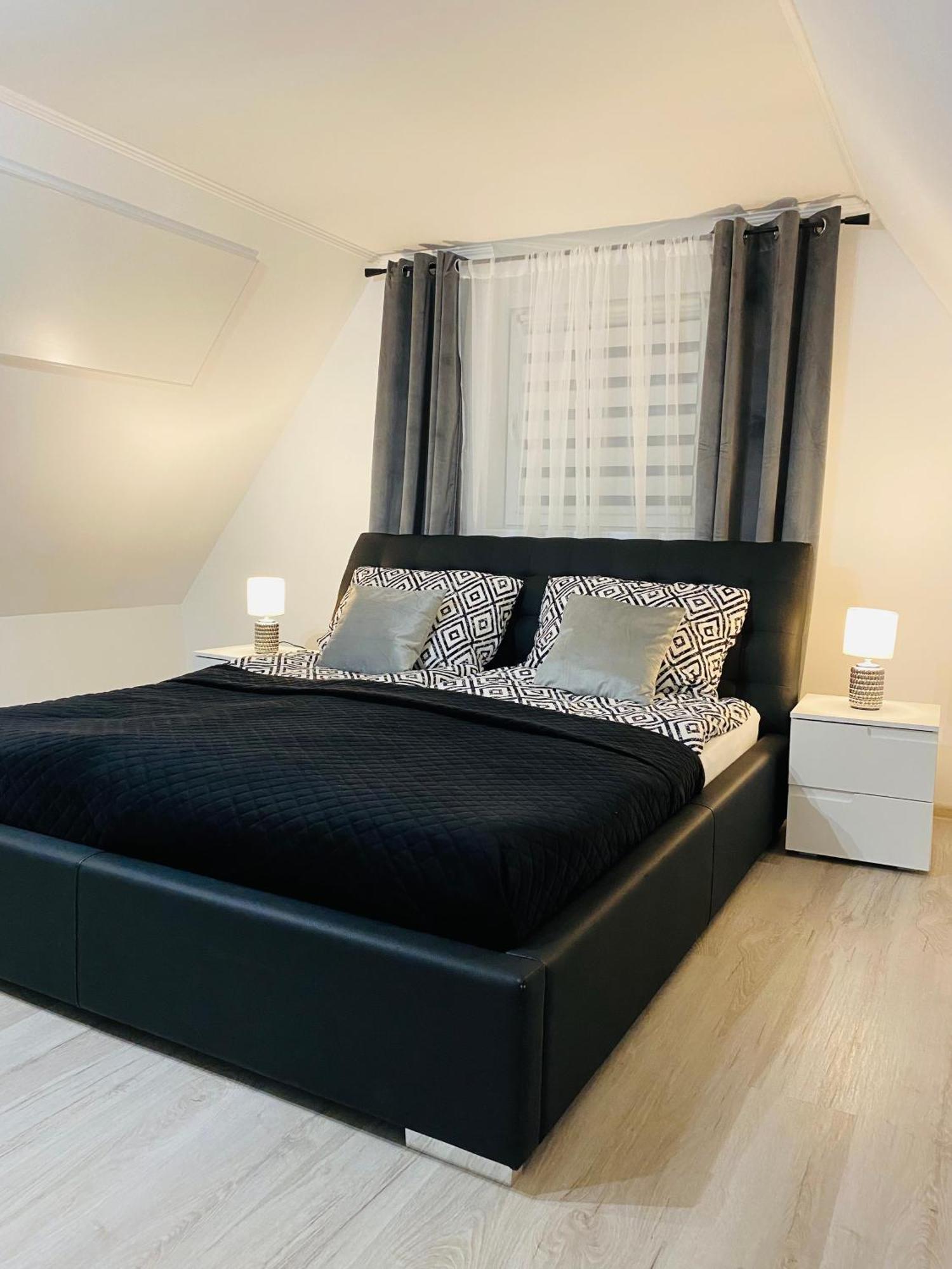 Apartamenty Pod Wieza 1 Ольштынек Экстерьер фото